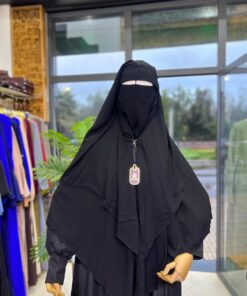 Niqab médical triangulaire – نقاب مثلث طبي بسواد فاحم